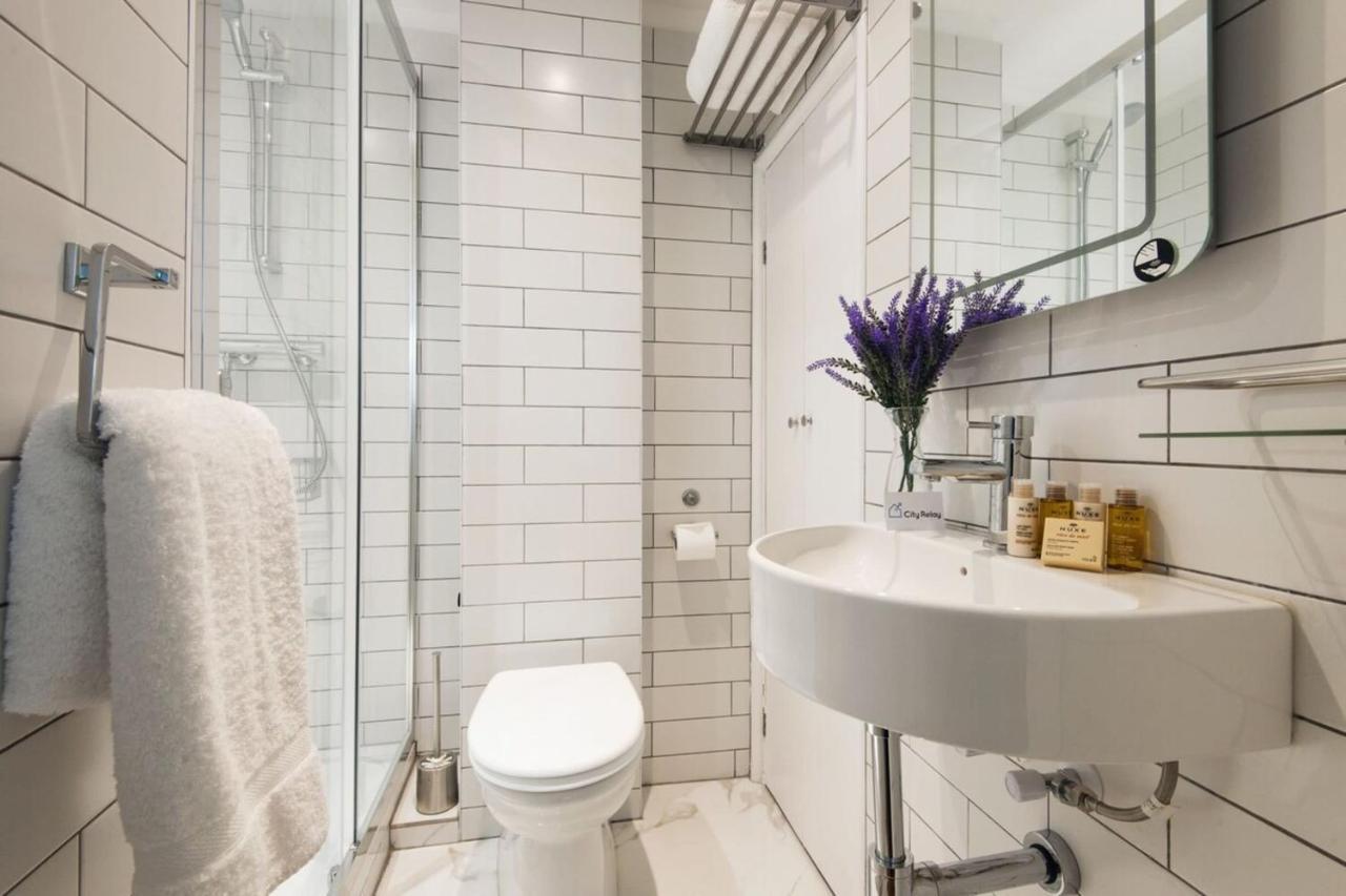 The Lovely Longridge Road Apartment Лондон Екстериор снимка